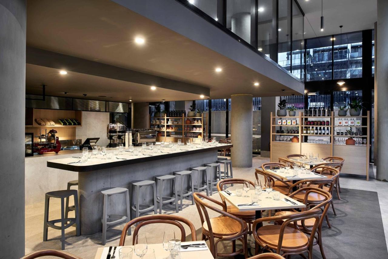 فندق ميدنايت، أوتوجراف كولكشن كنبرا المظهر الخارجي الصورة Interior of the restaurant