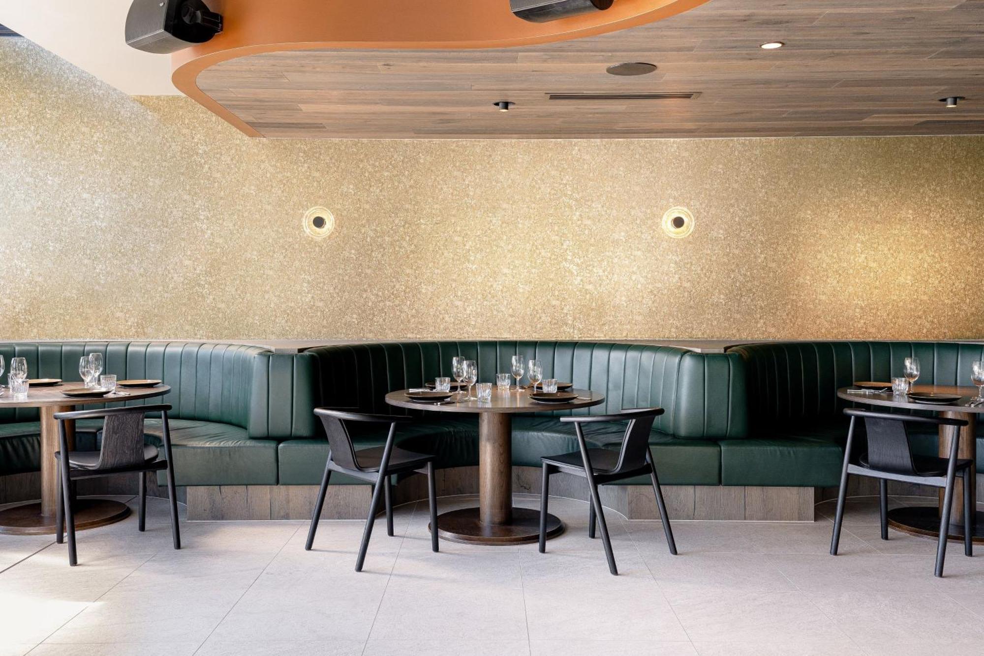 فندق ميدنايت، أوتوجراف كولكشن كنبرا المظهر الخارجي الصورة Interior of the restaurant