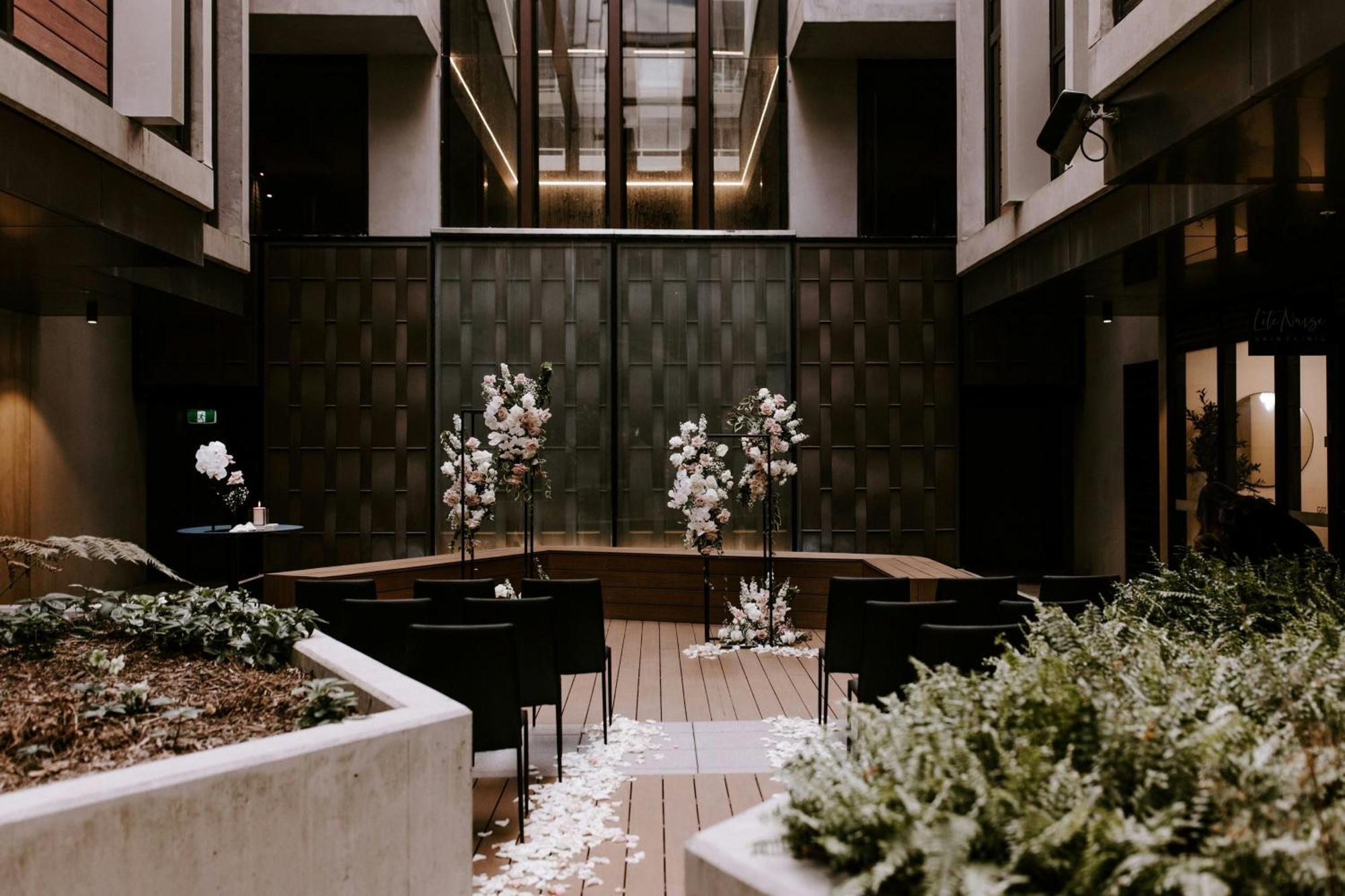 فندق ميدنايت، أوتوجراف كولكشن كنبرا المظهر الخارجي الصورة The interior of the hotel
